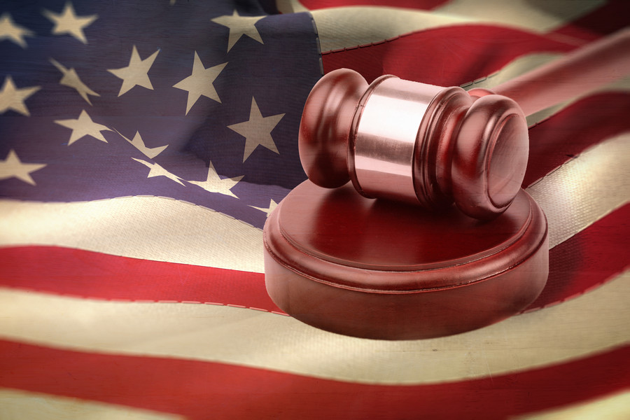 挪用資金還是職務(wù)侵占？上海職務(wù)侵占罪律師帶你玩轉(zhuǎn)法律界的界限游戲