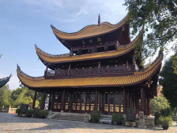 上海刑事案件律師來(lái)講講非法經(jīng)營(yíng)數(shù)額已達(dá)到法定追訴標(biāo)準(zhǔn)后相關(guān)文件廢止怎么辦