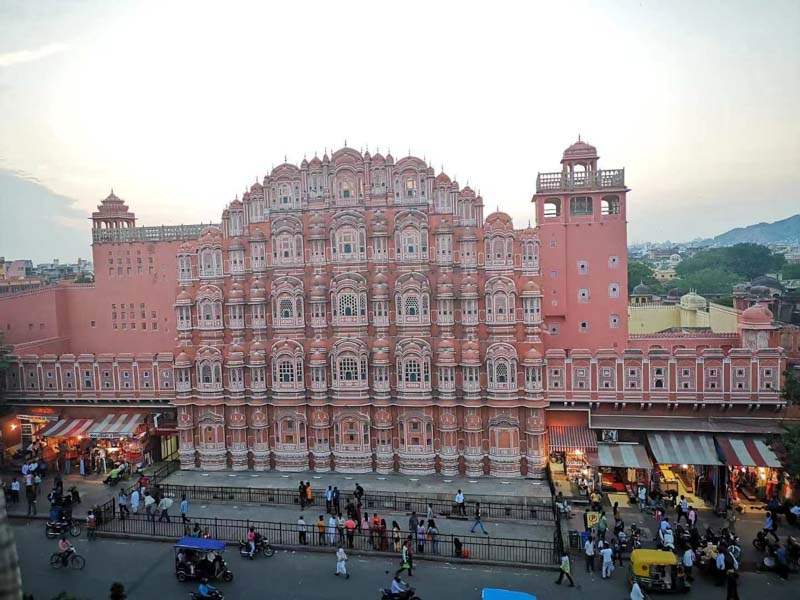 上海市刑案律師為您介紹駕駛證被扣留是否屬于無駕駛資格