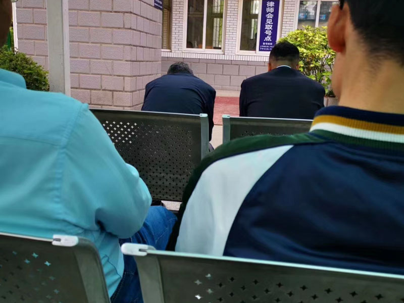 既具有法定從輕又具有法定從重處罰情節(jié)如何處理？上海本地刑事律師來回答