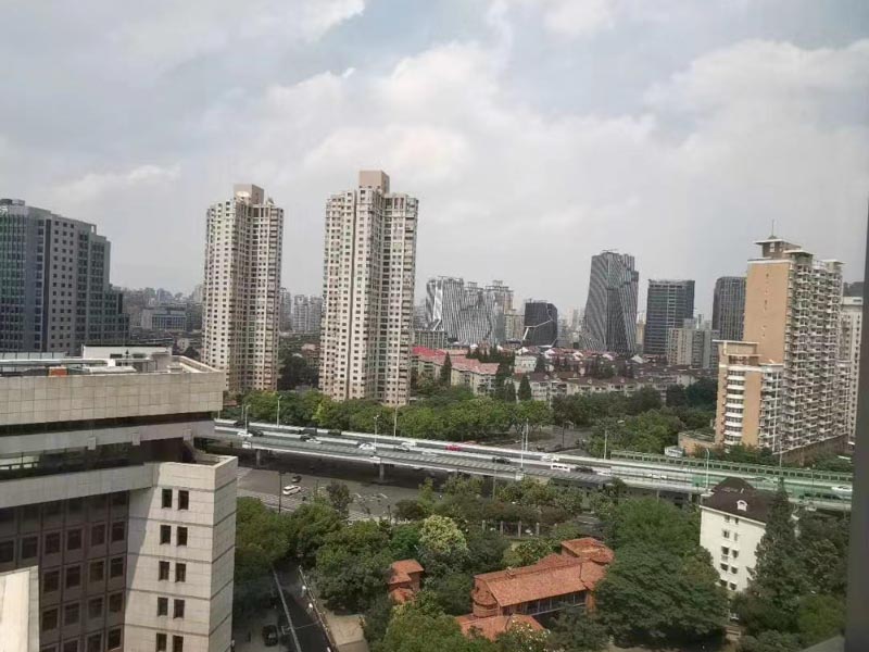 違法搭建商鋪并收取租金的行為如何定性？上海刑事訴訟律師告訴您