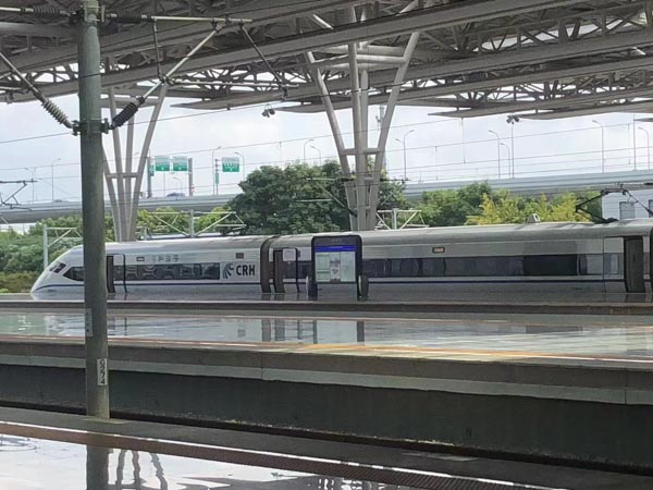 上海公司犯罪律師：企業(yè)家必看！如何防范公司犯罪，規(guī)避法律風(fēng)險